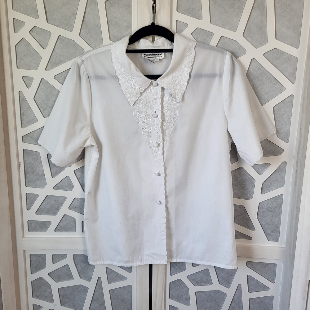 Westbound White Shirt with Navy Trim
